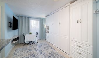 2463 Kuhio Ave 504, Honolulu, HI 96815