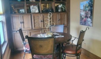 817 N Main St, Aberdeen, SD 57401