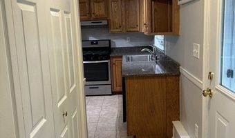 7 Heidi Ln, Billerica, MA 01821