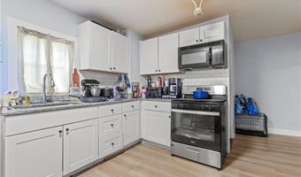 152 Washington St, Central Falls, RI 02863