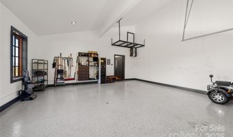 41 Ben Lippen School Rd, Asheville, NC 28806