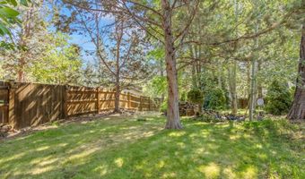 61176 Larkwood Dr, Bend, OR 97702