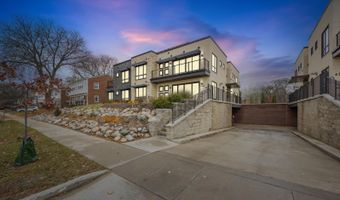 462 W Stadium Blvd, Ann Arbor, MI 48103