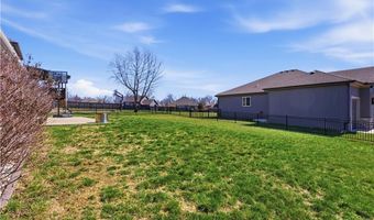 14223 Amanda Ln, Basehor, KS 66007