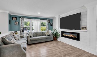 3 Widgeon Dr, Bayville, NJ 08721