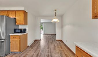 571 Burroughs Dr, Amherst, NY 14226