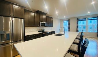 43808 MIDDLEWAY Ter, Ashburn, VA 20147