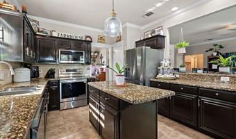 202 Wayne Dr, Aledo, TX 76008