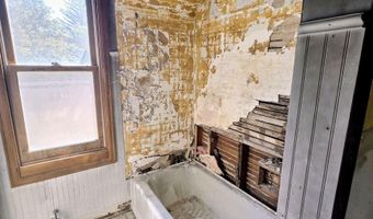 1616 ROLLINS Ave, Cheyenne, WY 82001