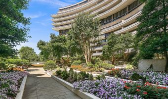 700 NEW HAMPSHIRE Ave NW 105, Washington, DC 20037