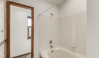 2570 Hatch Cir, Colorado Springs, CO 80918