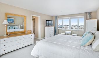 31 Coddington Wharf 24, Newport, RI 02840