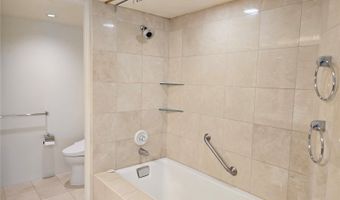66 Queen St 2002, Honolulu, HI 96813