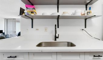 1250 Richard Ln 410, Honolulu, HI 96819