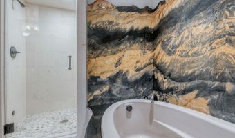 30 Bear Dance Vlg, Bigfork, MT 59911
