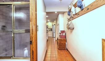 8 Whippoorwill Ln, Bethany, CT 06524