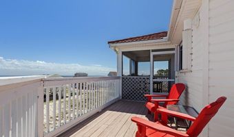 6 Kingfish St, Alligator Point, FL 32346