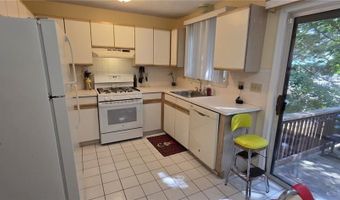53 Columbus Ave 408, North Providence, RI 02911