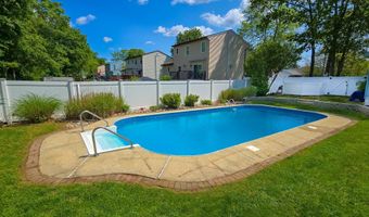 1 Lafayette Ct, Barnegat, NJ 08005