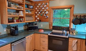 33 Cedar Ln, Appleton, ME 04862