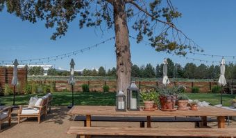 64141 Tumalo Rim Dr, Bend, OR 97703