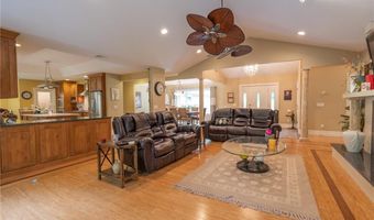 789 Natick Ave, Cranston, RI 02921