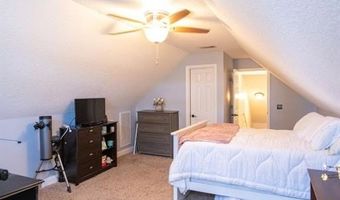 110 Lake Ridge Dr, Baxley, GA 31513