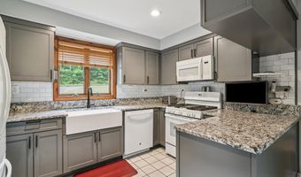 530 West Rd, Barnard, VT 05031