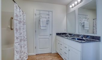 51 LULU Ln, Dover, DE 19901