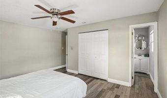 520 FAIRFAX Ln, Apollo Beach, FL 33572