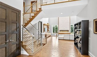 9 Dante Ct, Amherst, NY 14221