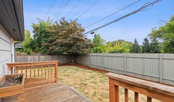 7511 SE Harmony Rd, Milwaukie, OR 97222