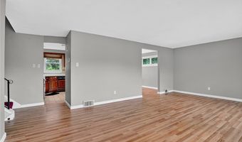 5849 Wilson Dr, Bethel Park, PA 15102