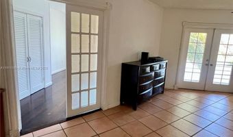 2825 NE 201st Ter M214, Aventura, FL 33180