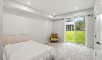 5 Pelham Ln, Bayville, NJ 08721