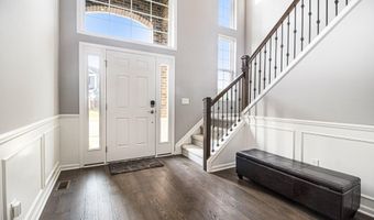 2865 Dillon Dr, Ann Arbor, MI 48105