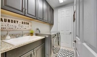 624 Winterside Dr, Apollo Beach, FL 33572