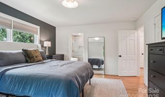 6038 Old Providence Rd, Charlotte, NC 28226