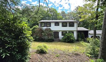 50 Woodhaven Dr, Burlington, CT 06013