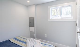 67 Linda Dr, Coventry, RI 02816