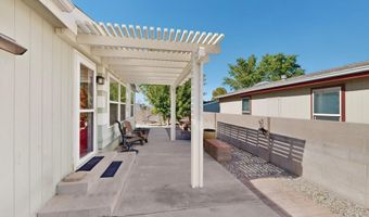 214 Sunrise Bluffs Dr, Belen, NM 87002
