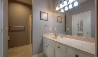 1303 N 158th Ct, Basehor, KS 66007