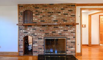 975 Wolf Hill Rd, Cheshire, CT 06410