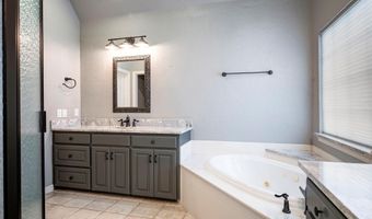 4144 Towne Green Cir, Addison, TX 75001