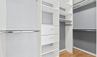 120 CAMBRIA Walk, Alexandria, VA 22304