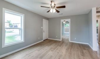 707 W Lamar St, Alvord, TX 76225