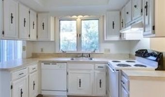 294 Little Robin Rd, Amherst, NY 14228