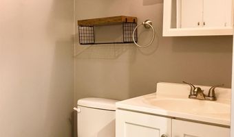 4996 N Alger Rd, Alma, MI 48801