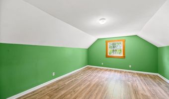 47 Westwood Pkwy, Barre, VT 05641