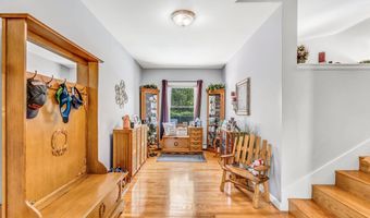 1391 Turner St, Auburn, ME 04210
